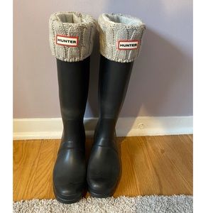 Hunter rain boots with socks